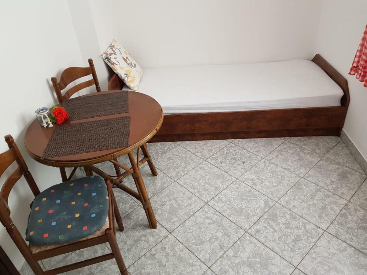 Apartments Josica セニ エクステリア 写真