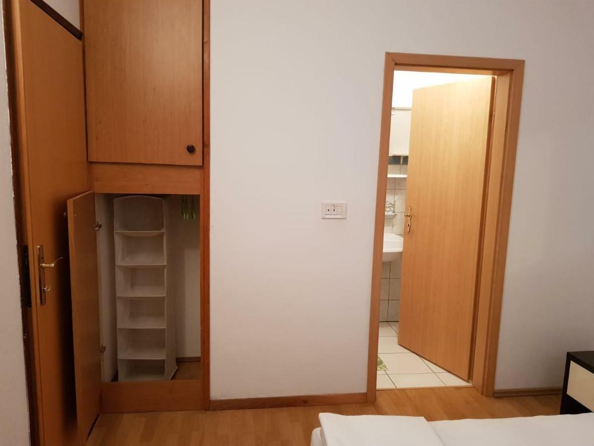 Apartments Josica セニ エクステリア 写真
