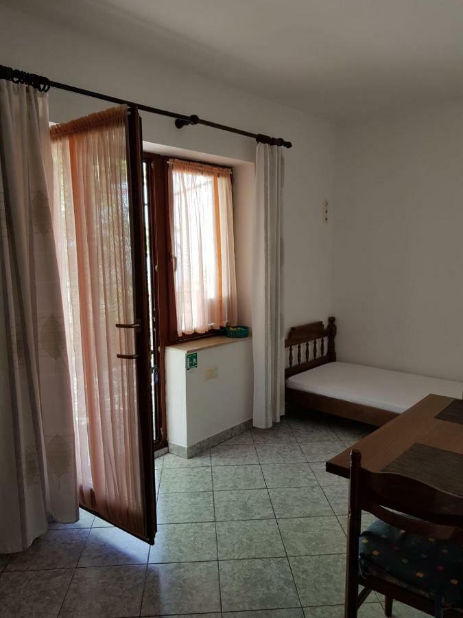 Apartments Josica セニ エクステリア 写真